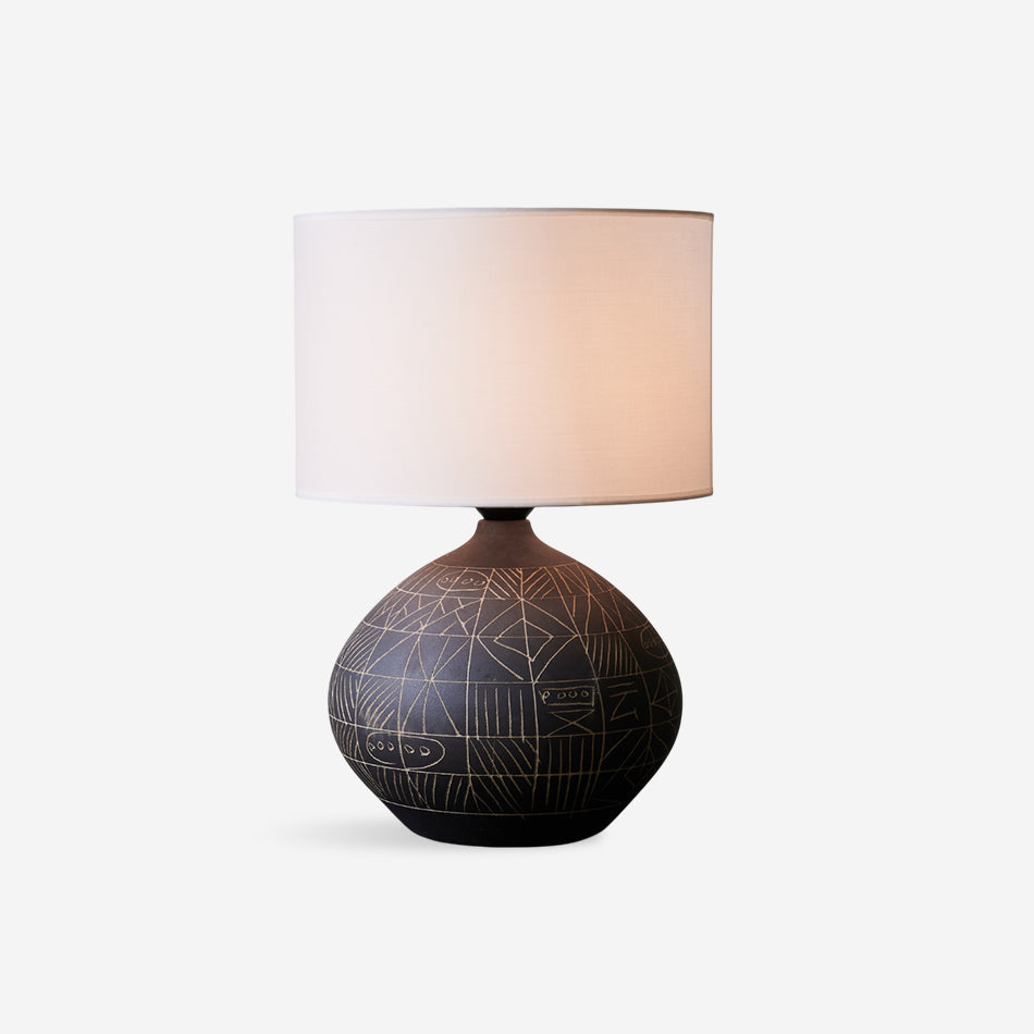 Mako Ceramics Table Lamp - Loonglight