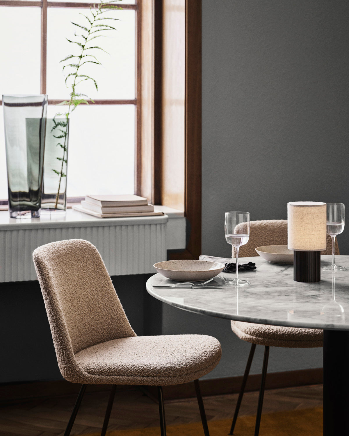 Manhattan Table Lamp - Loonglight