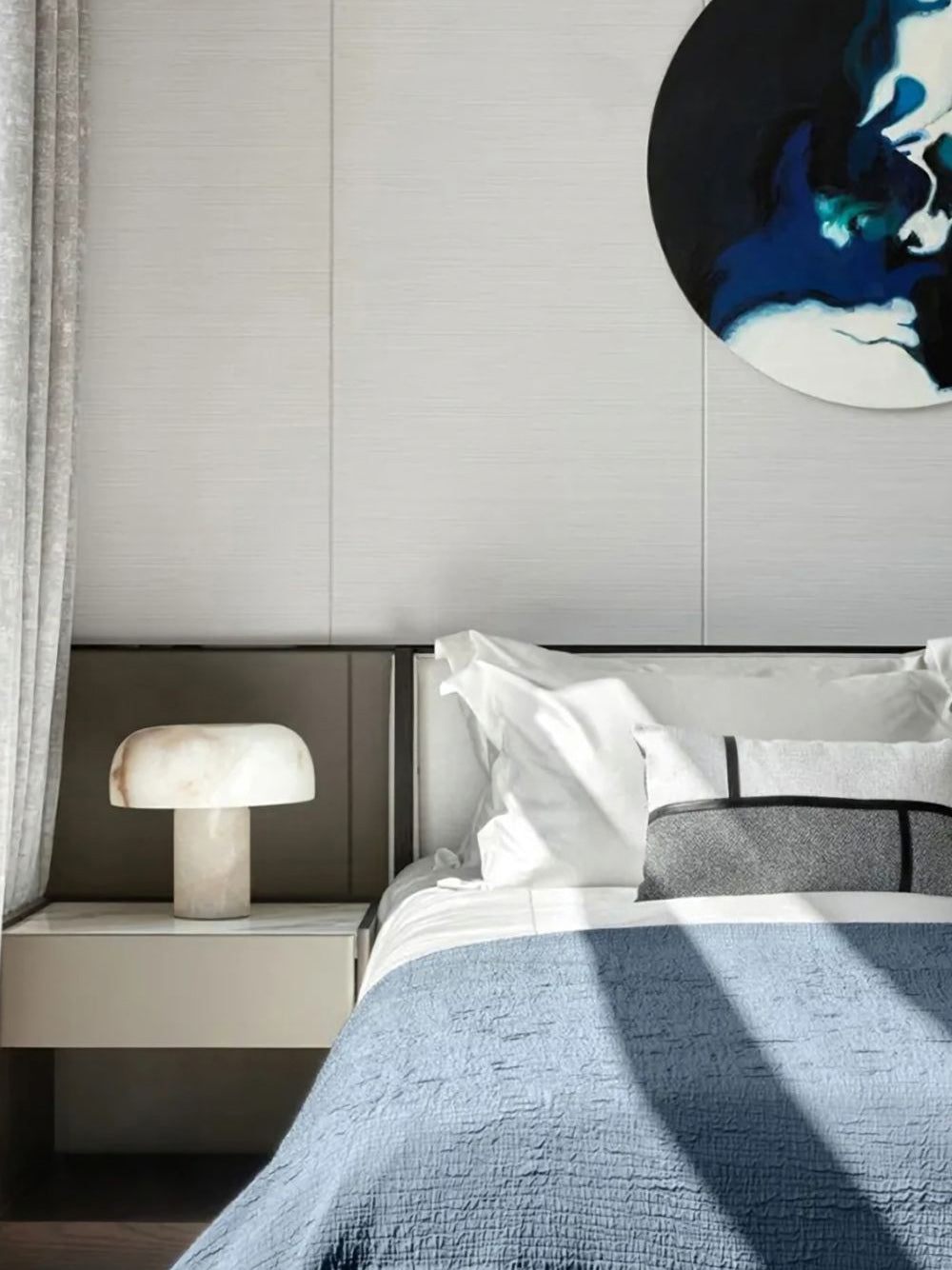 Marie Alabaster Table Lamp - Loonglight