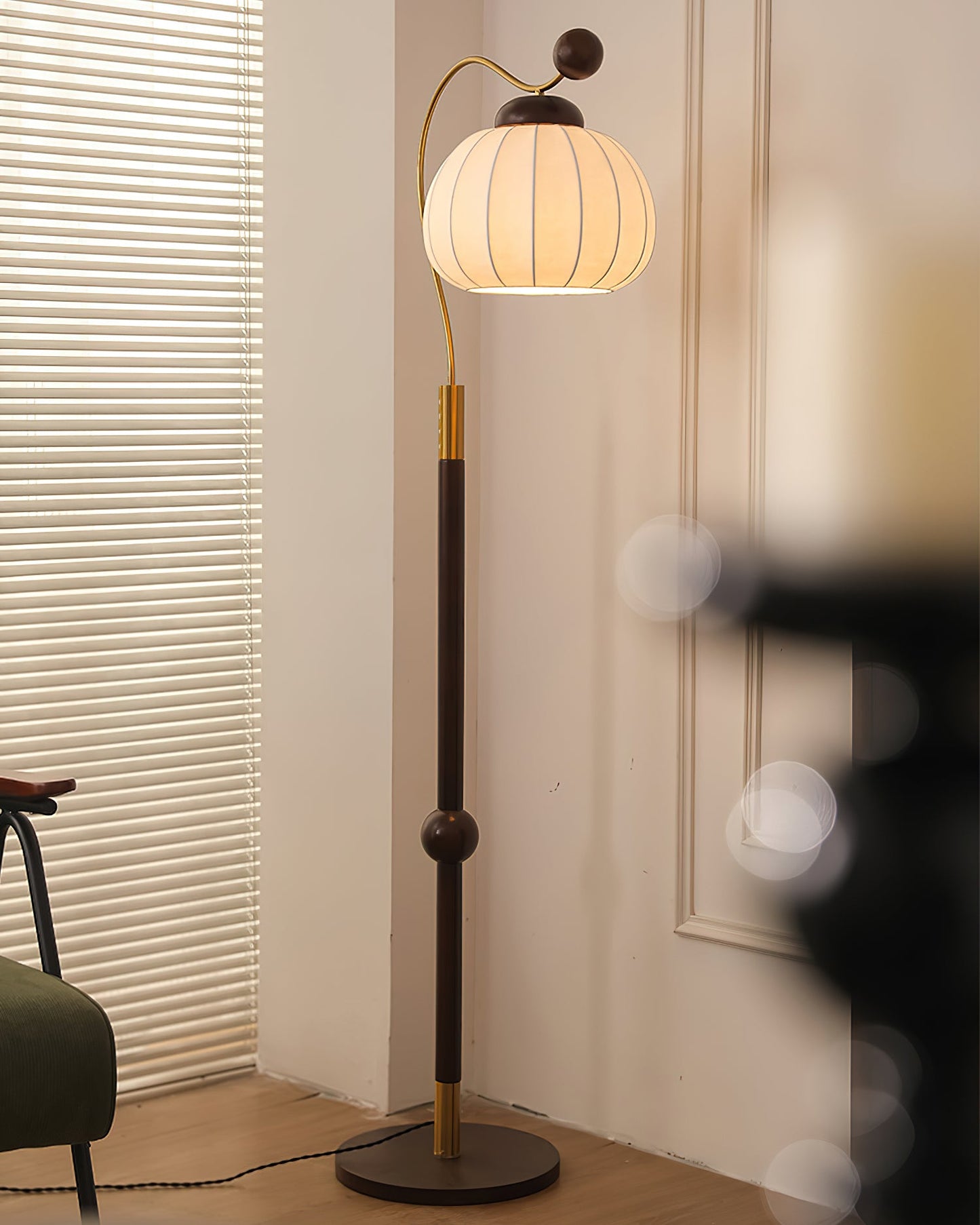 Marisa Floor Lamp - Loonglight