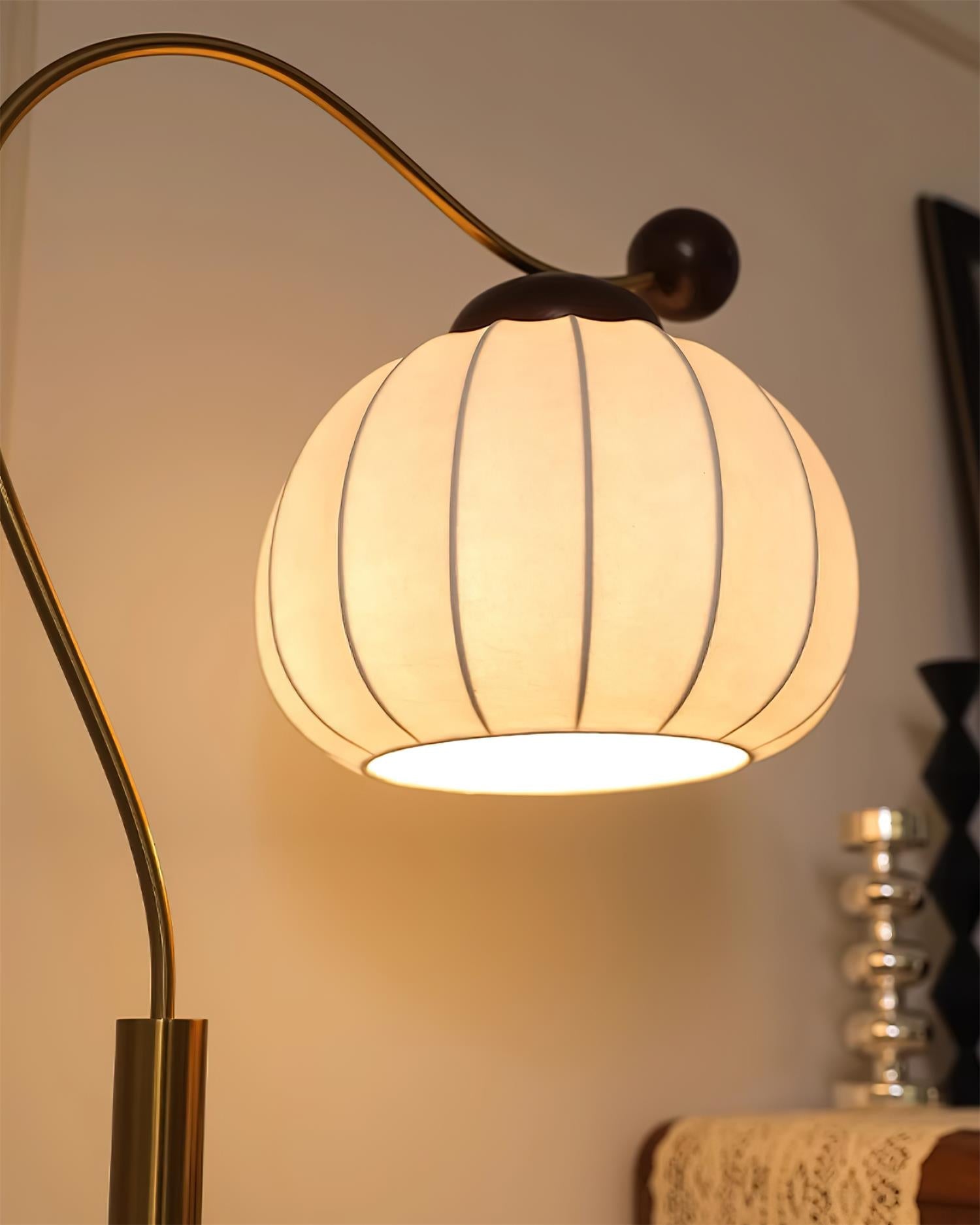 Marisa Table Lamp - Loonglight