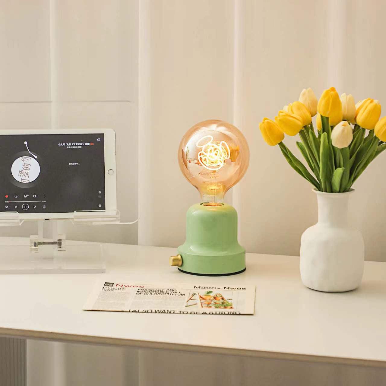Mauris Table Lamp - Loonglight