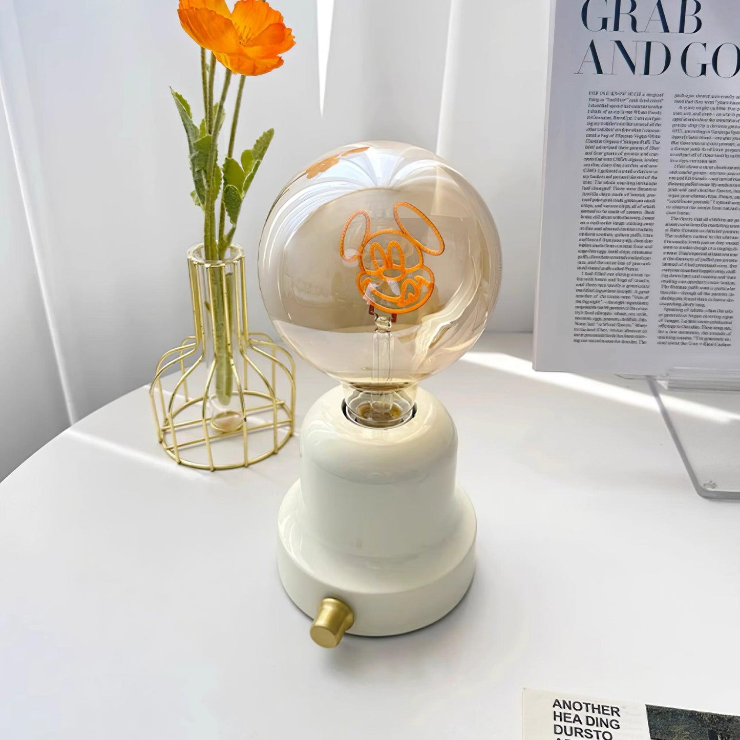 Mauris Table Lamp - Loonglight