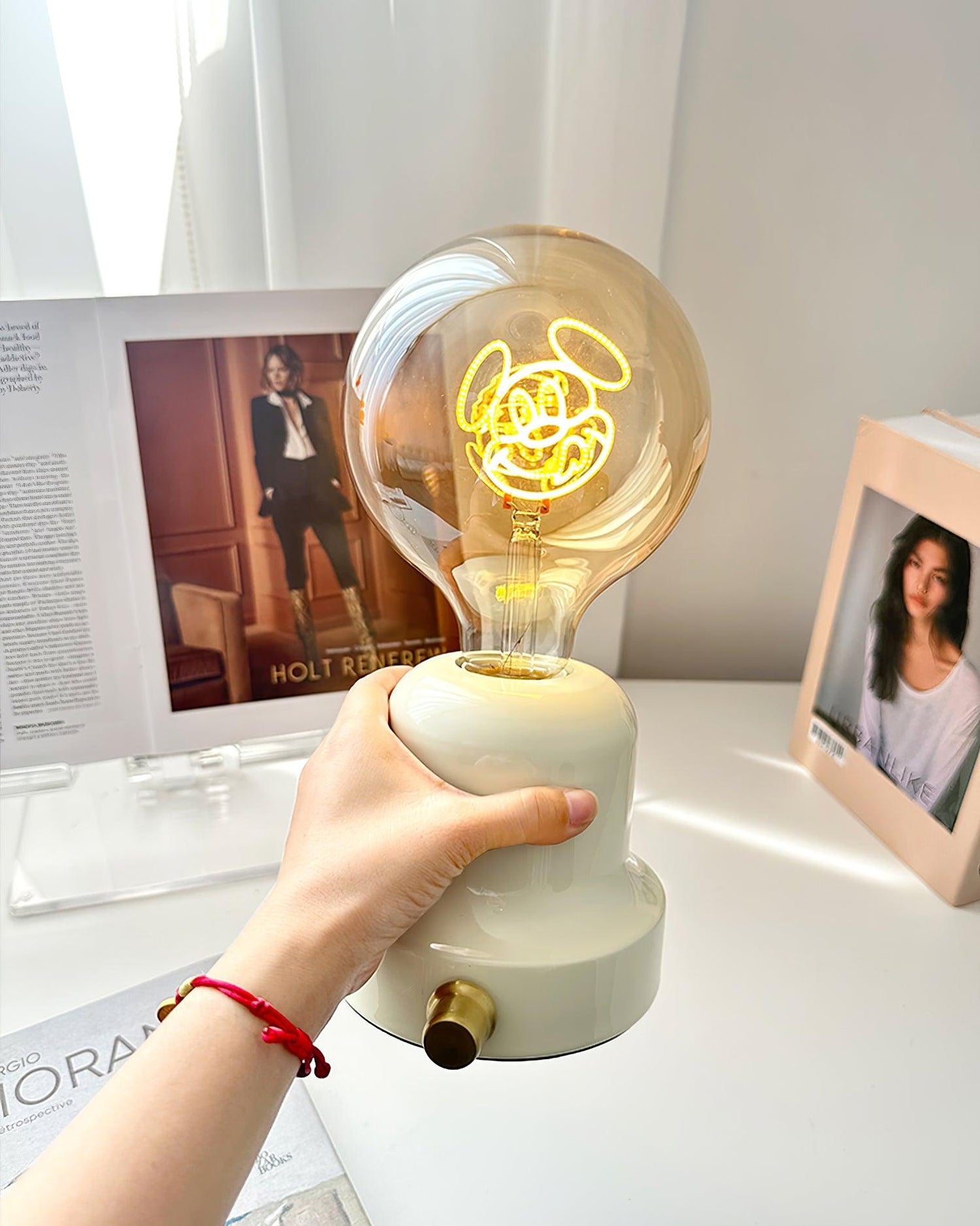 Mauris Table Lamp - Loonglight