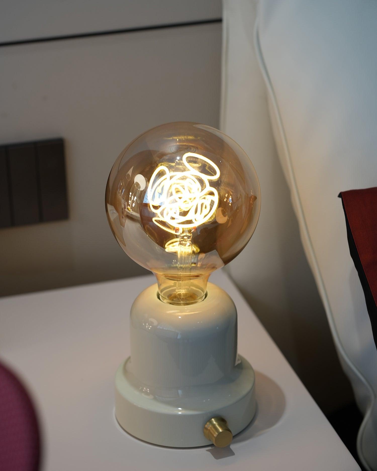 Mauris Table Lamp - Loonglight