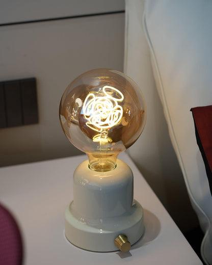 Mauris Table Lamp - Loonglight