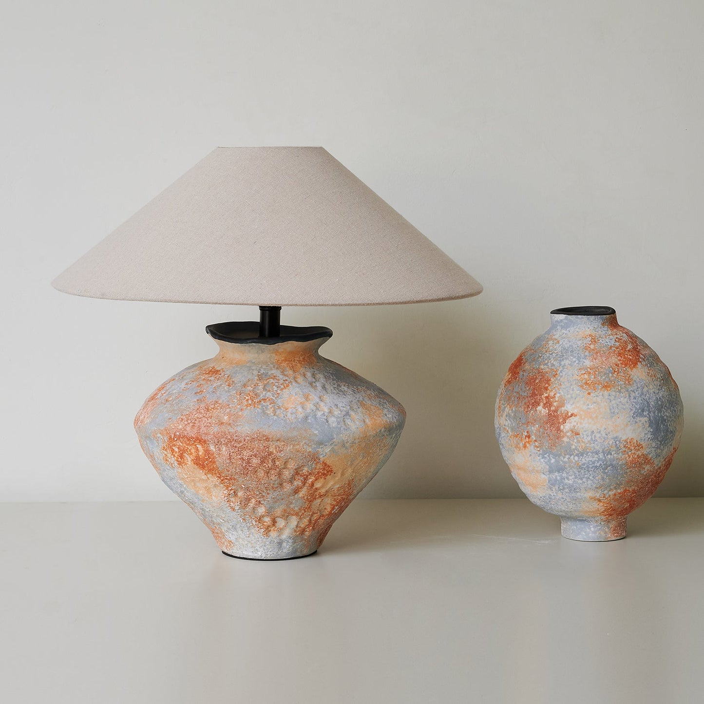 Mays Ceramics Table Lamp - Loonglight