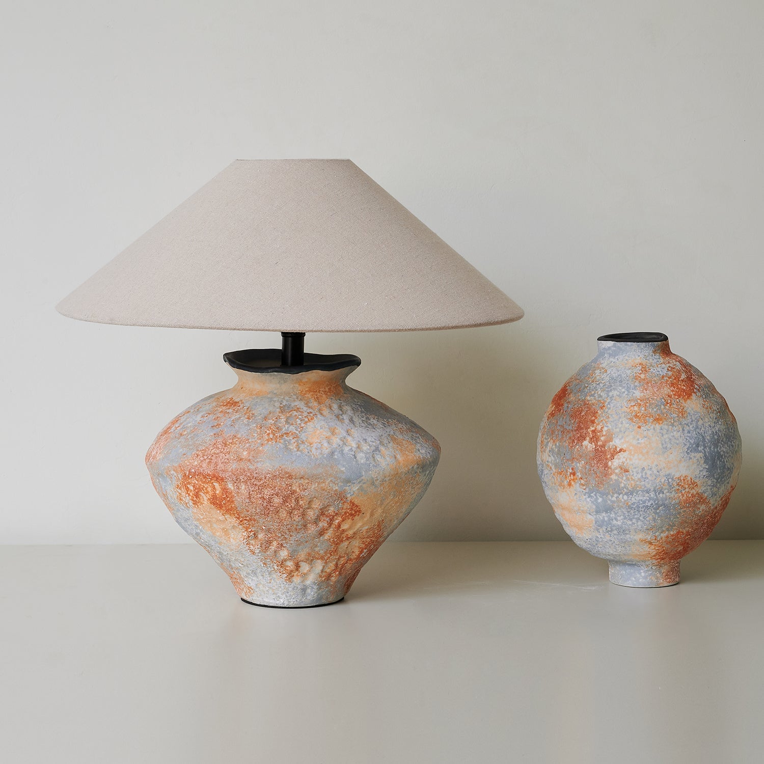 Mays Ceramics Table Lamp - Loonglight