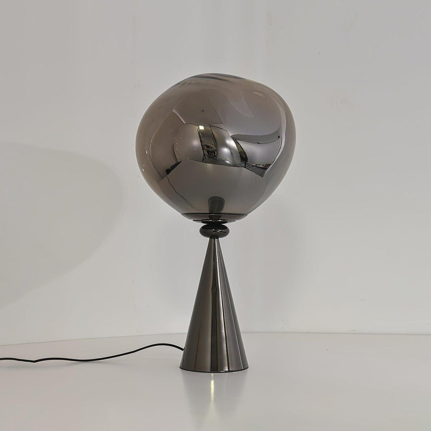 Lava Cone Fat Table Lamp - Loonglight