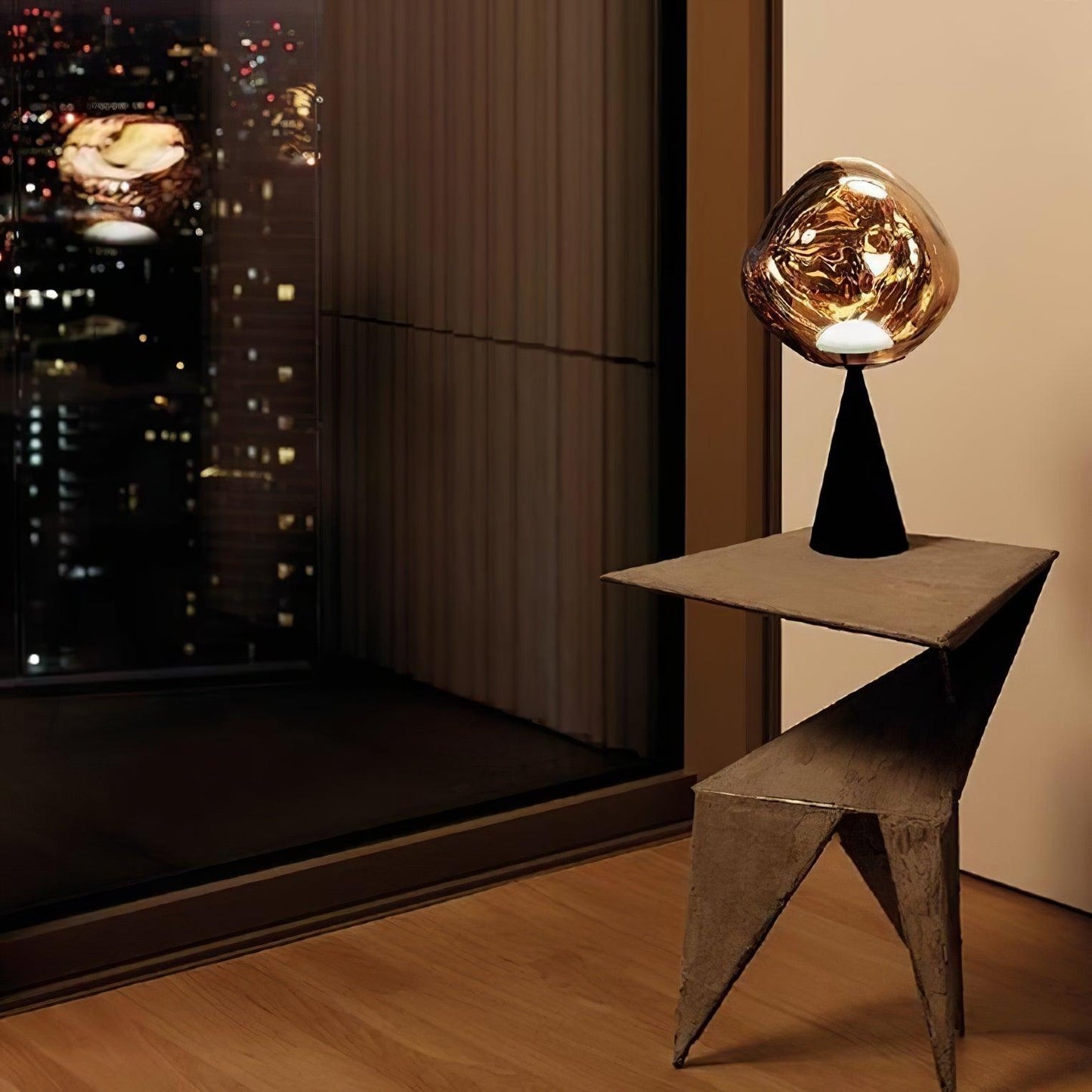 Lava Cone Fat Table Lamp - Loonglight