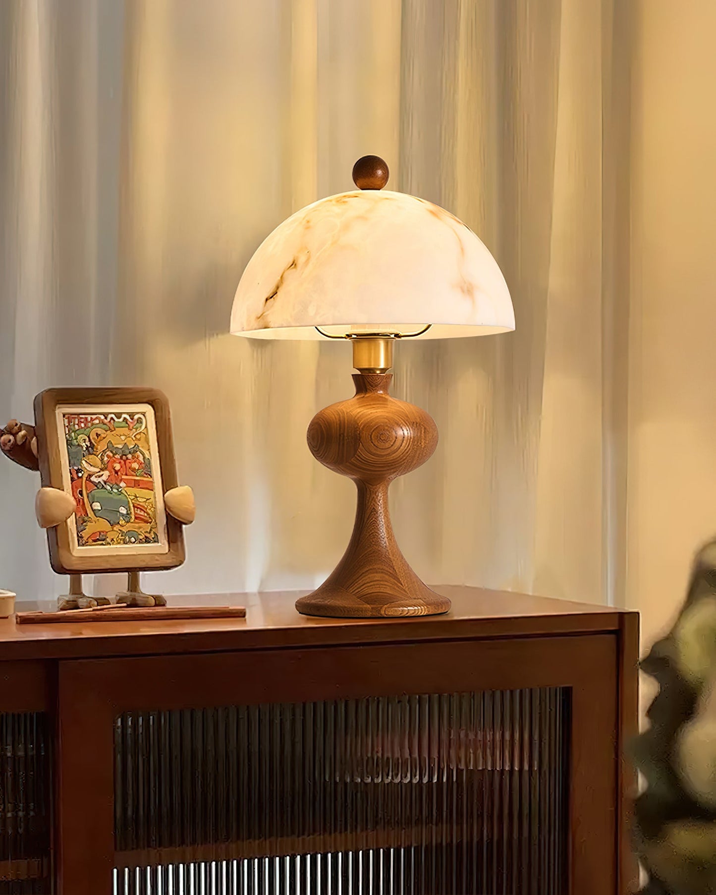 Mensy Table Lamp - Loonglight