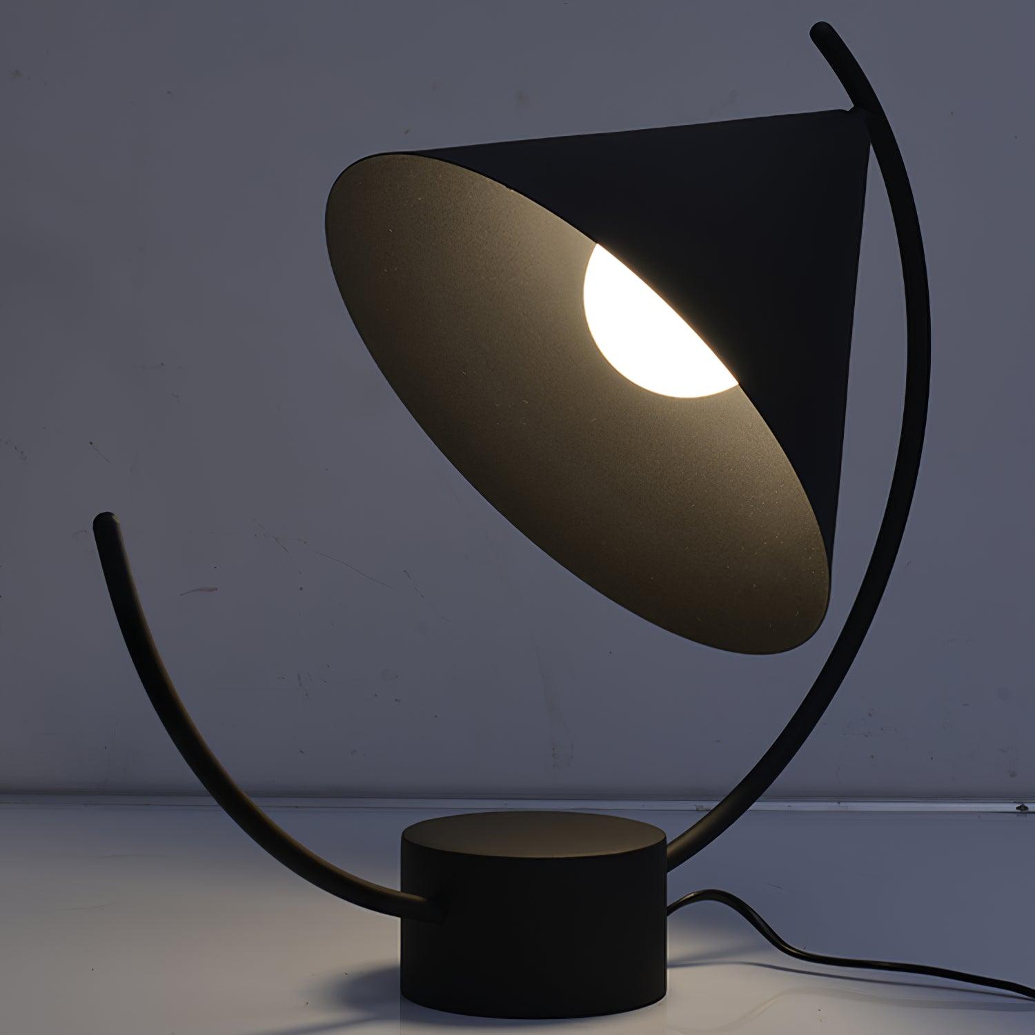 Meridian Table Lamp - Loonglight