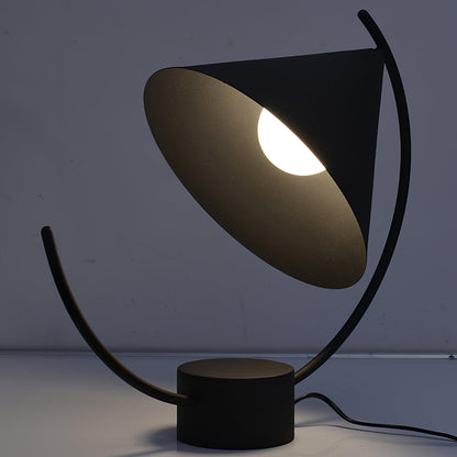 Meridian Table Lamp - Loonglight