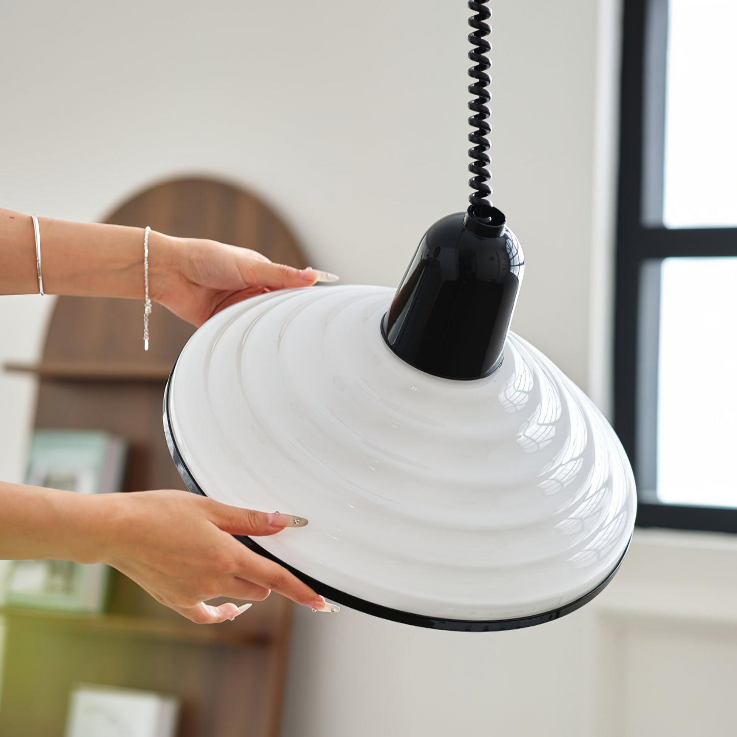 Metalowa Spring Pendant Light