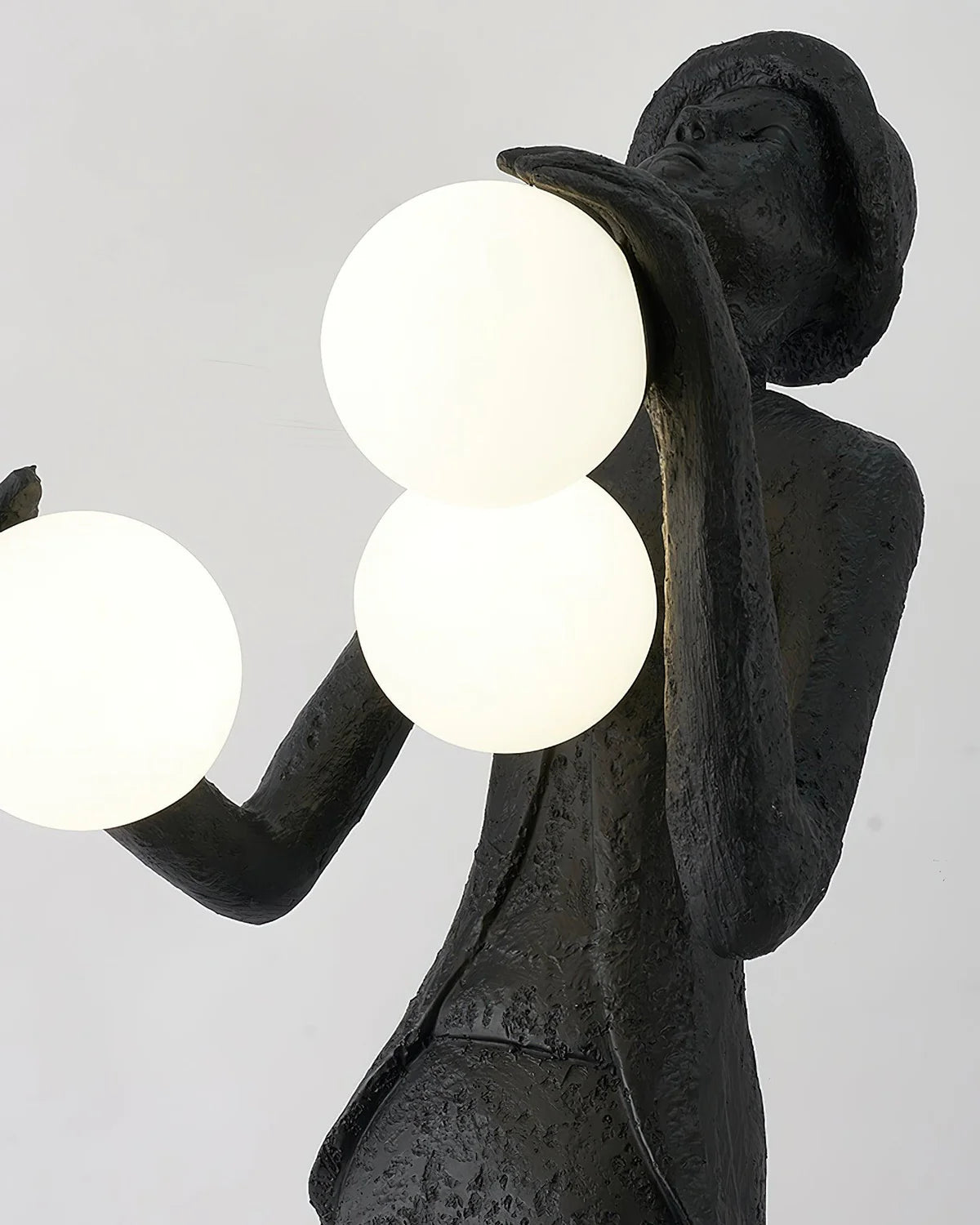 Michael Sculpture Floor Lamp - Loonglight