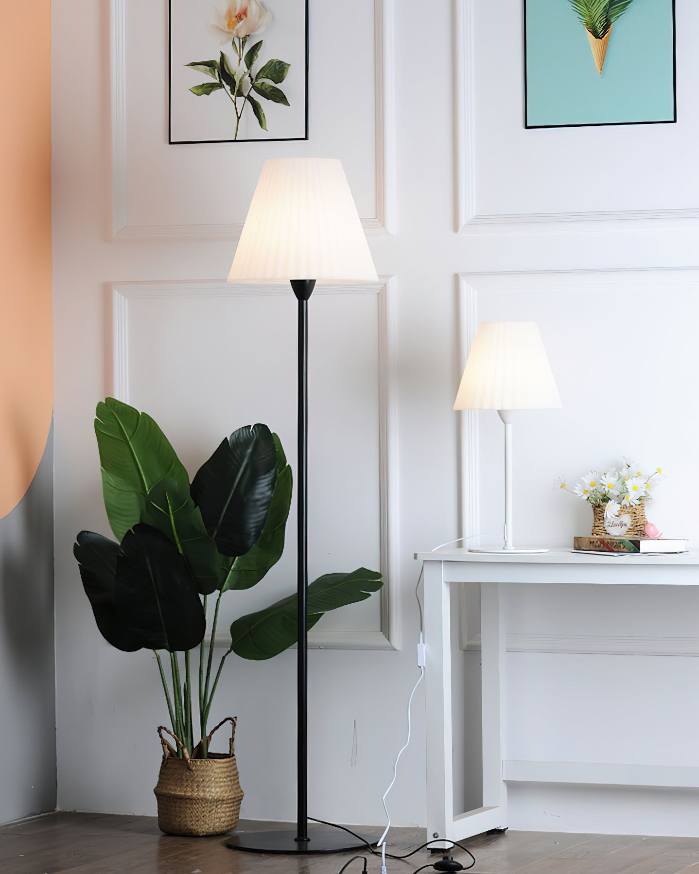 Milford Floor Lamp - Loonglight