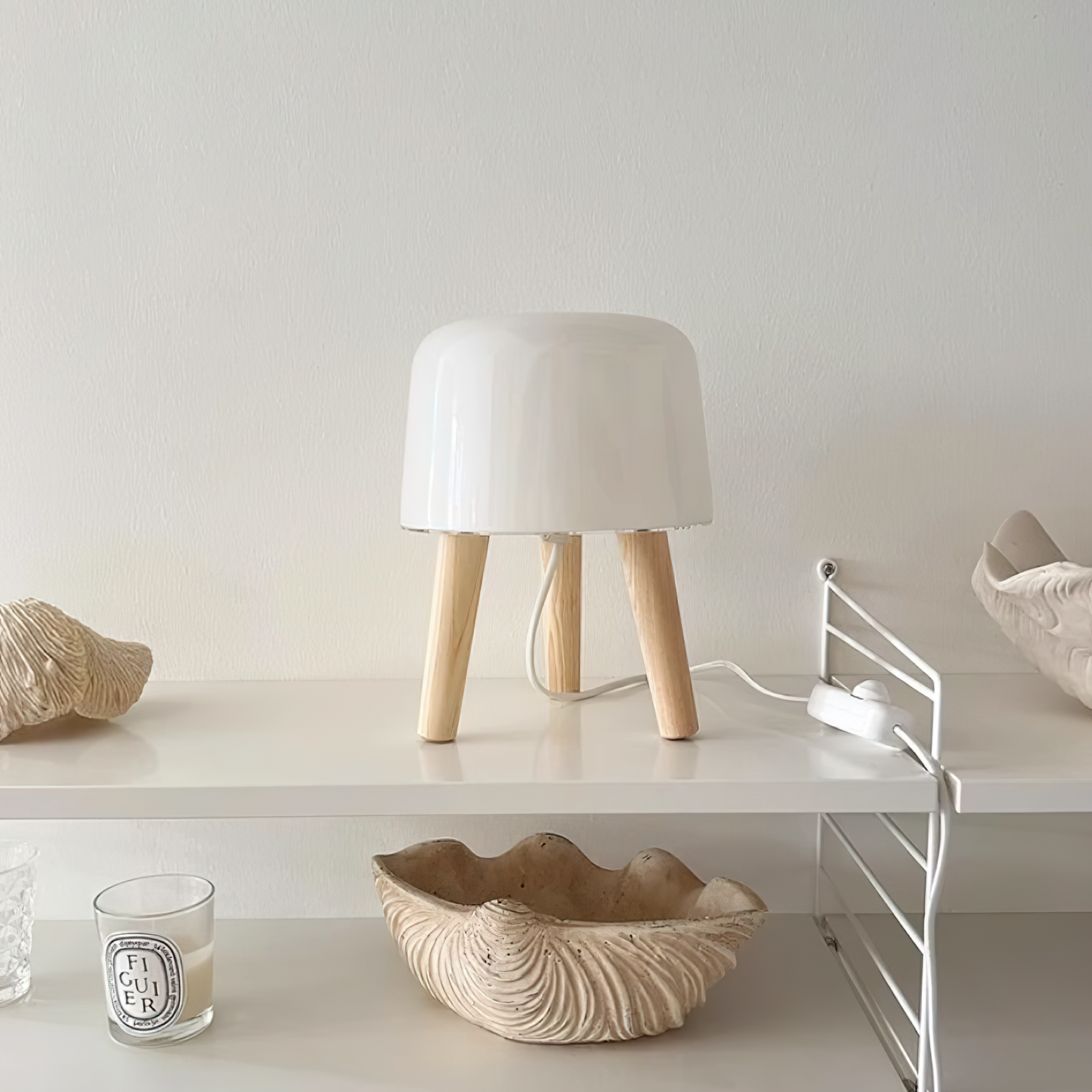 Milk Table Lamp - Loonglight