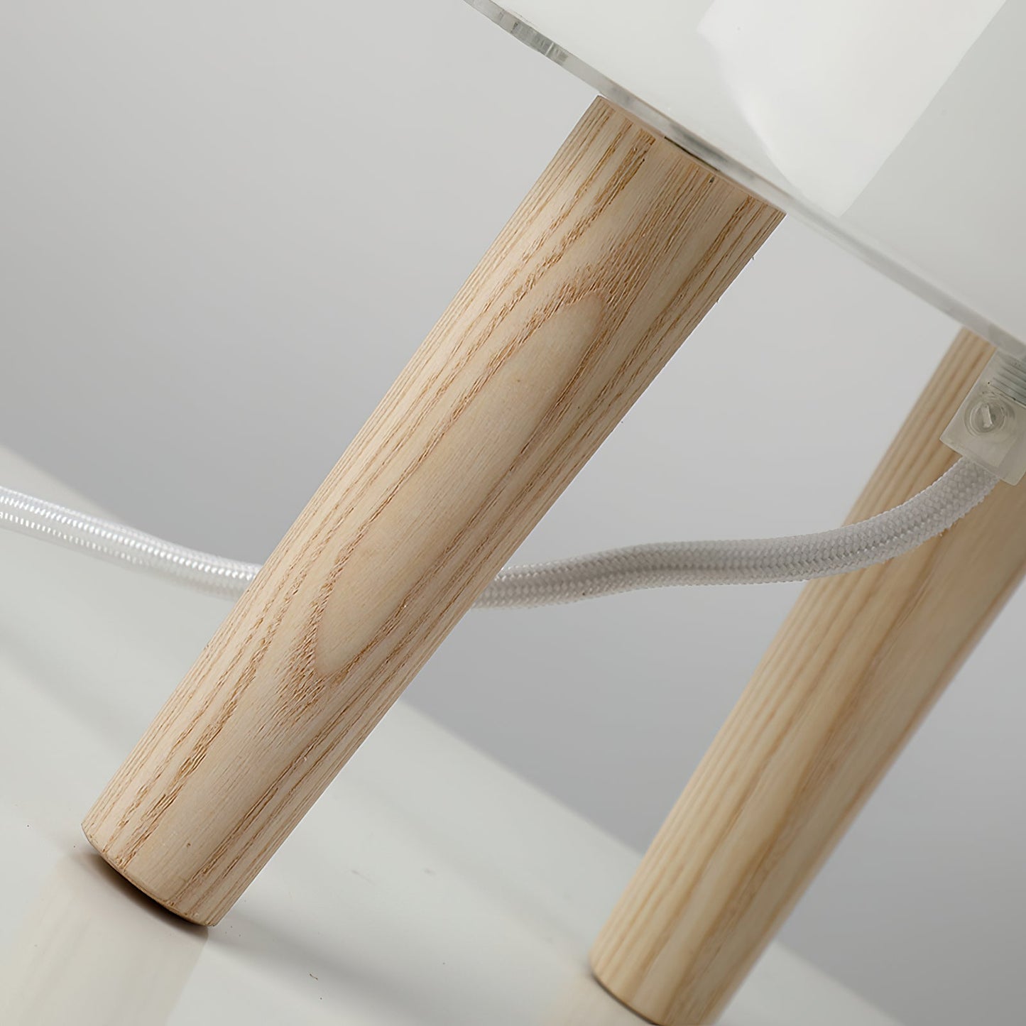Milk Table Lamp - Loonglight