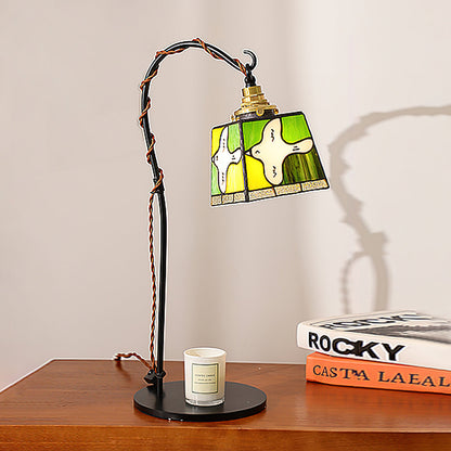Miroa Tiffany Table Lamp - Loonglight