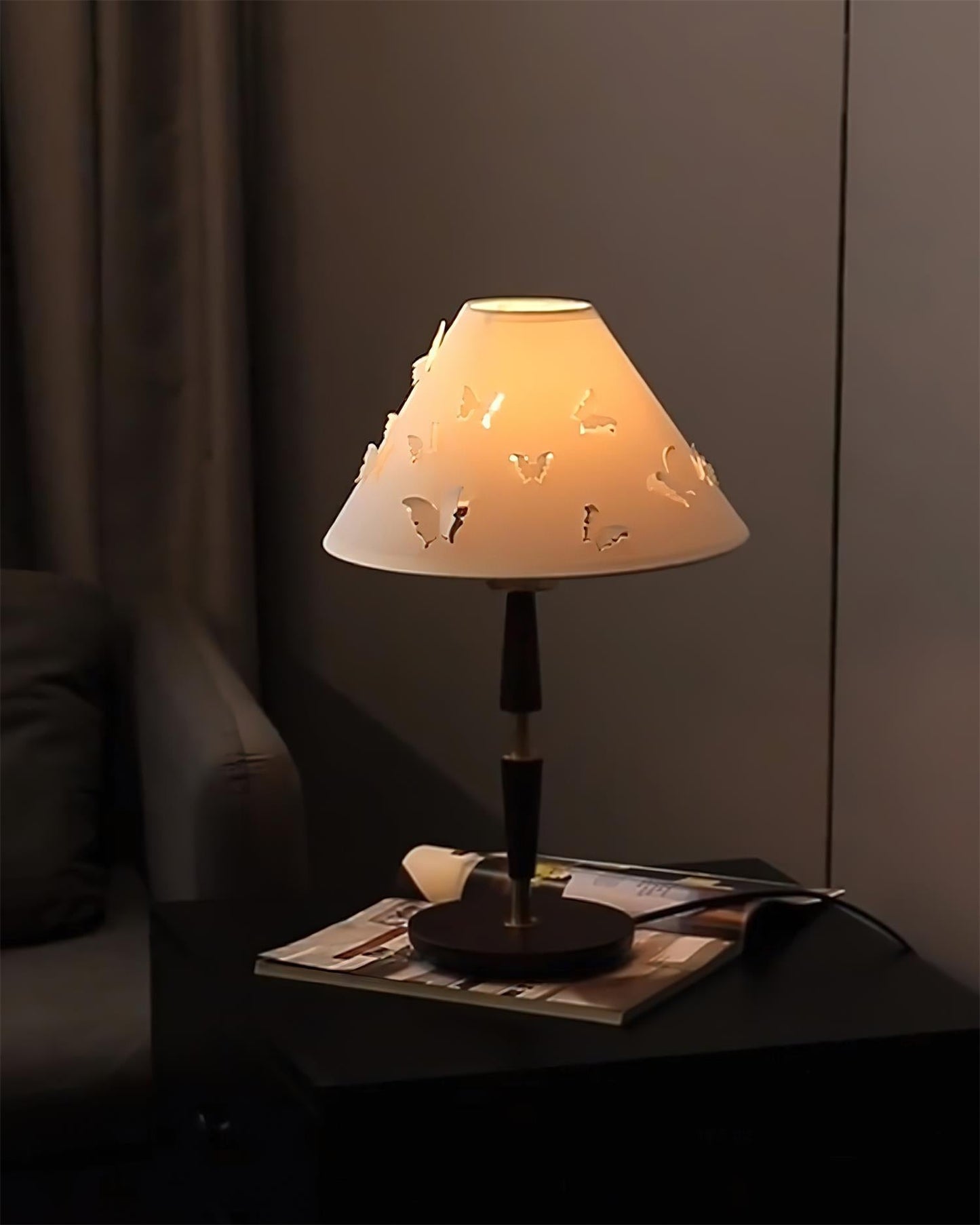 Misa Butterfly Table Lamp - Loonglight