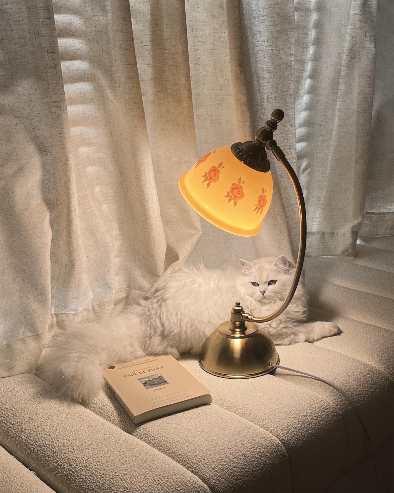 Mishya Floral Table Lamp - Loonglight