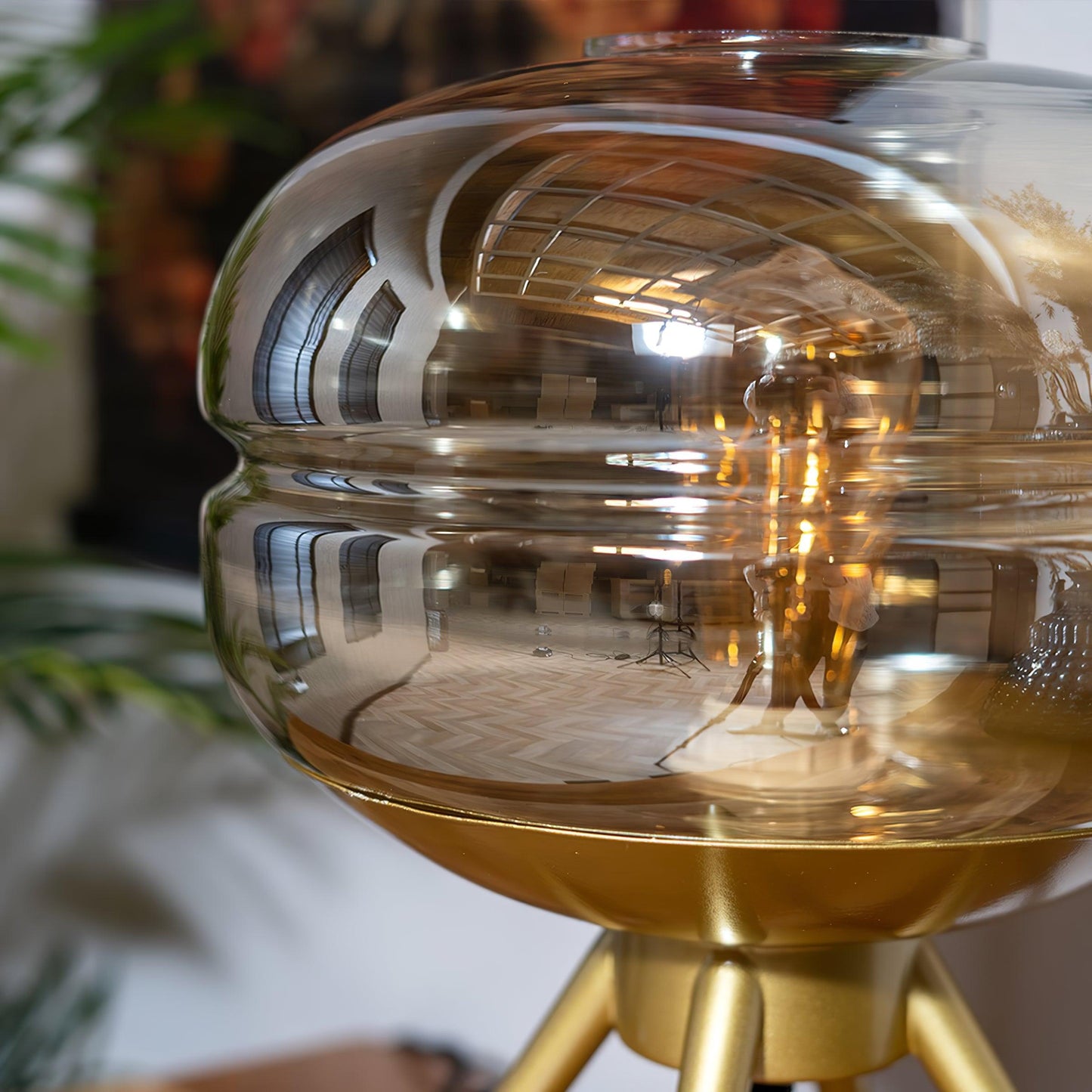 Moda Table Lamp - Loonglight