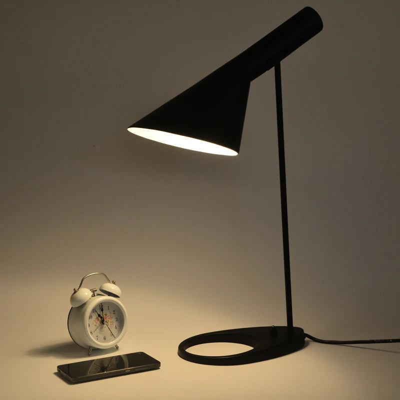 Modern AJ Table Lamp - Loonglight