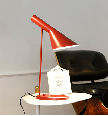 Modern AJ Table Lamp - Loonglight