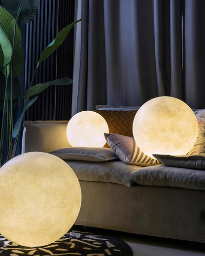 Moon Table Lamp - Loonglight