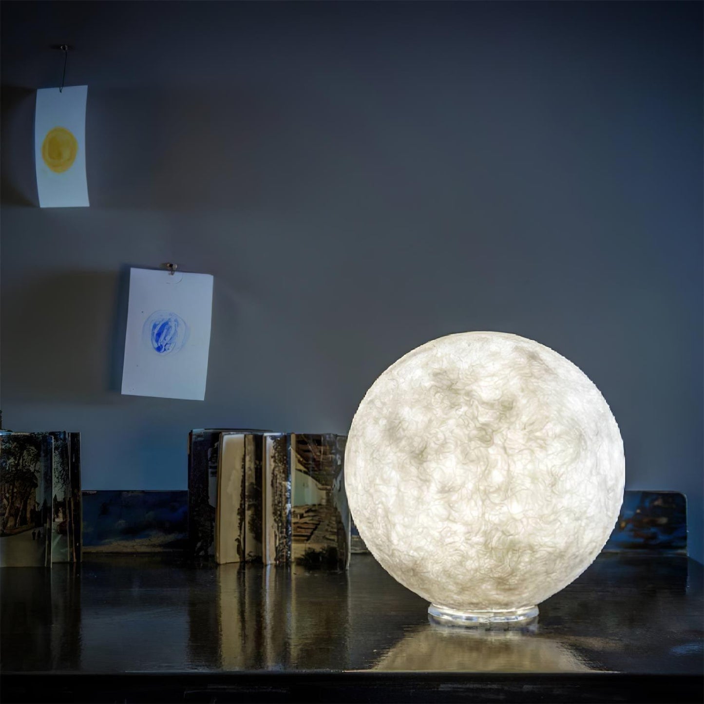 Moon Table Lamp - Loonglight