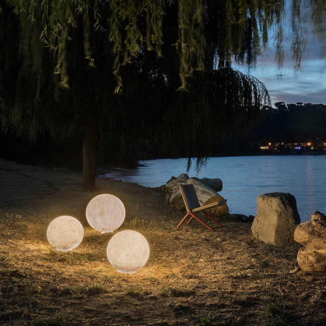 Moon Table Lamp - Loonglight