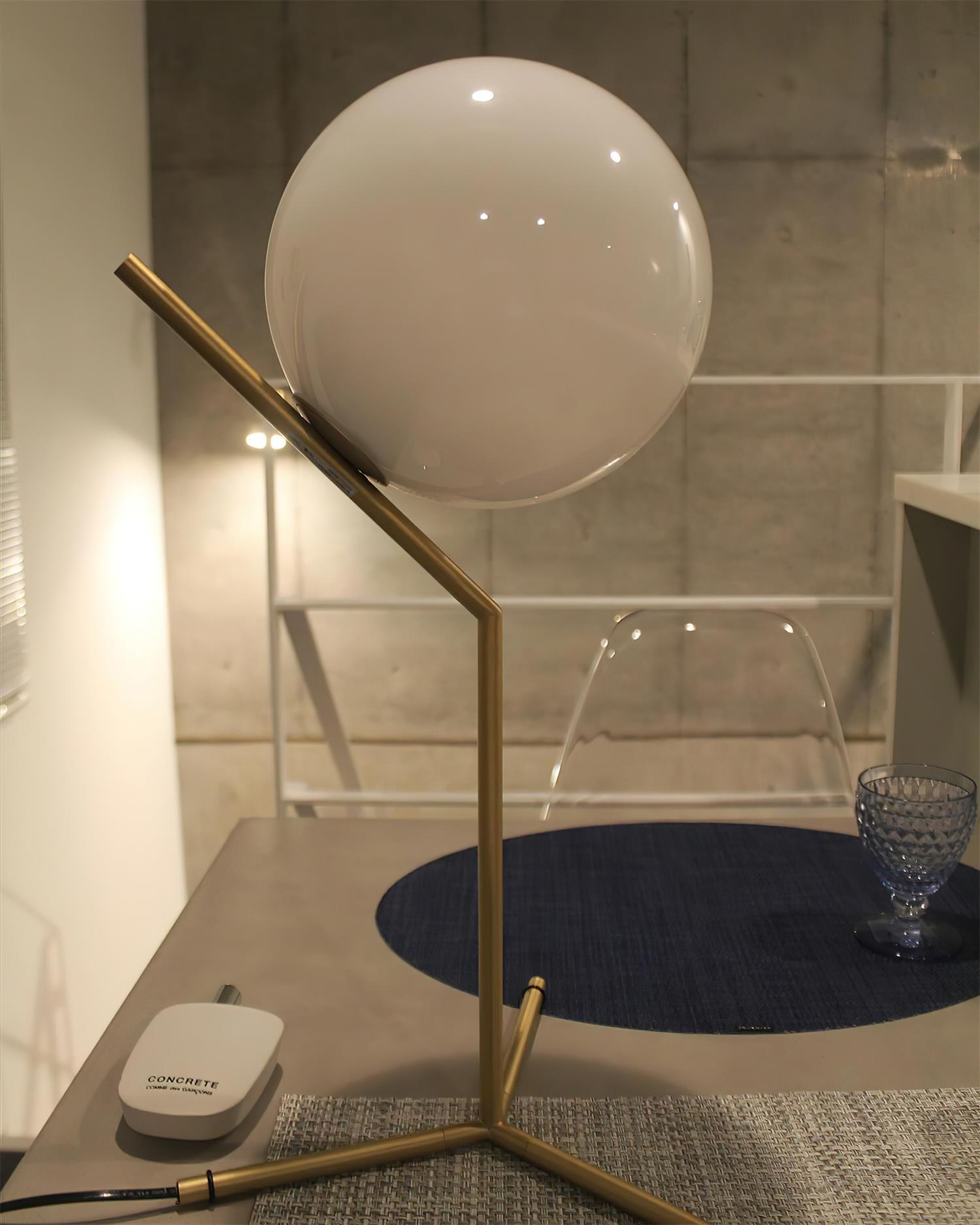 Cevian Table Lamp - Loonglight