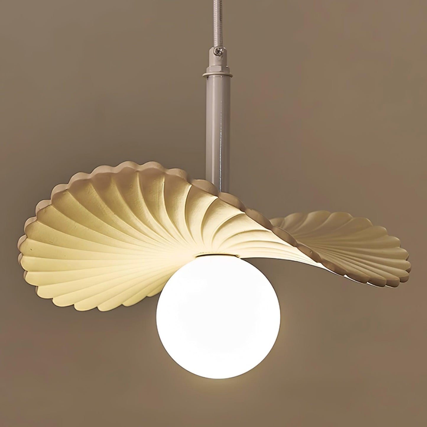 Myrna Hat Pendant Light - Loonglight