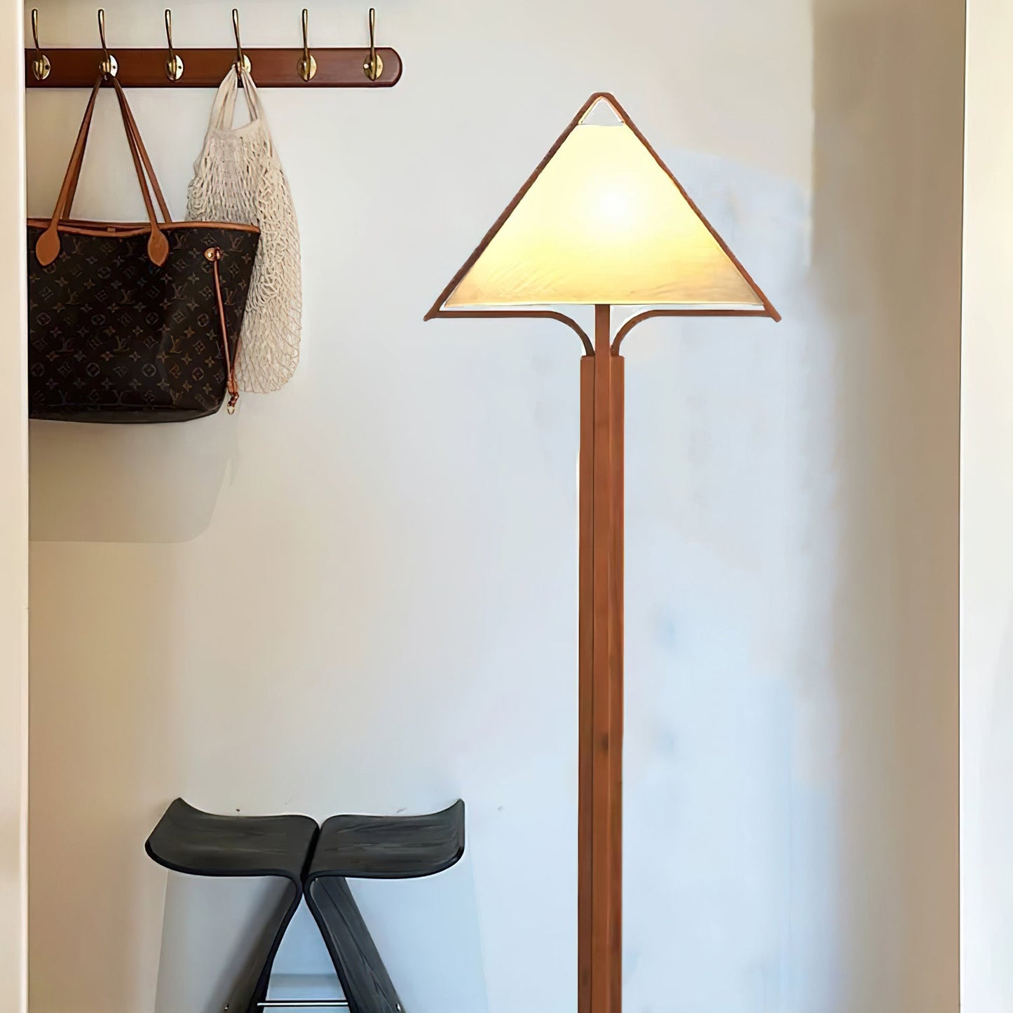 Nazia Triangle Wood Floor Lamp - Loonglight