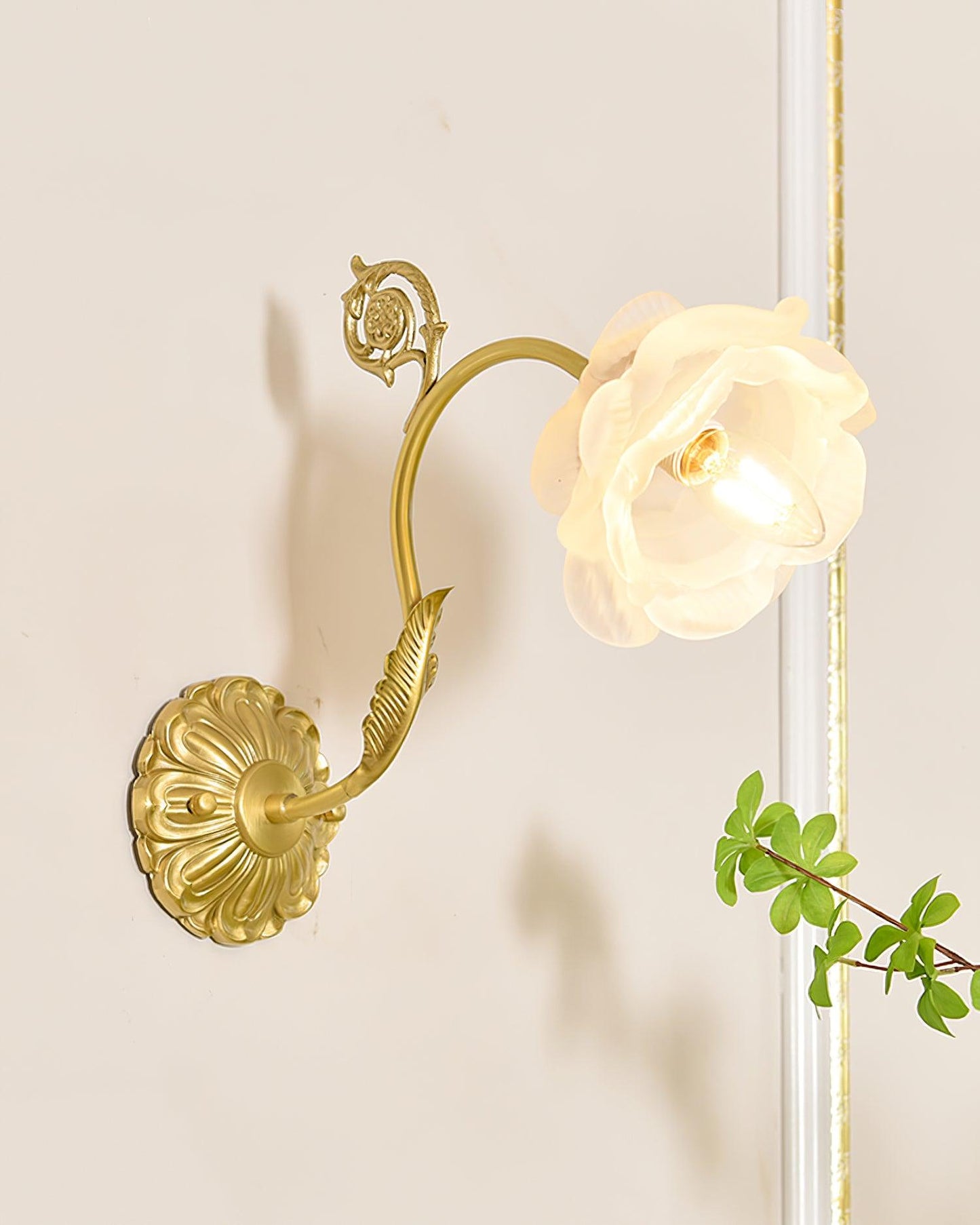 Neiman Wall Lamp - Loonglight