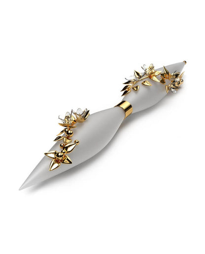 Opera Glass Leaf Chandelier