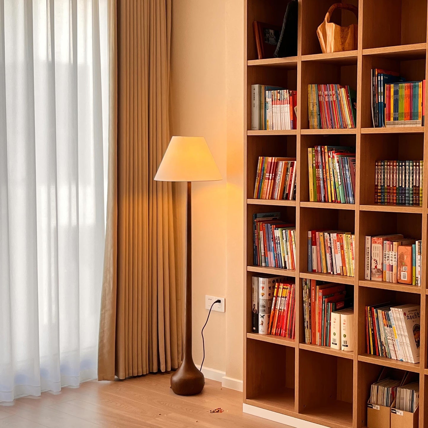 Osaka Floor Lamp - Loonglight