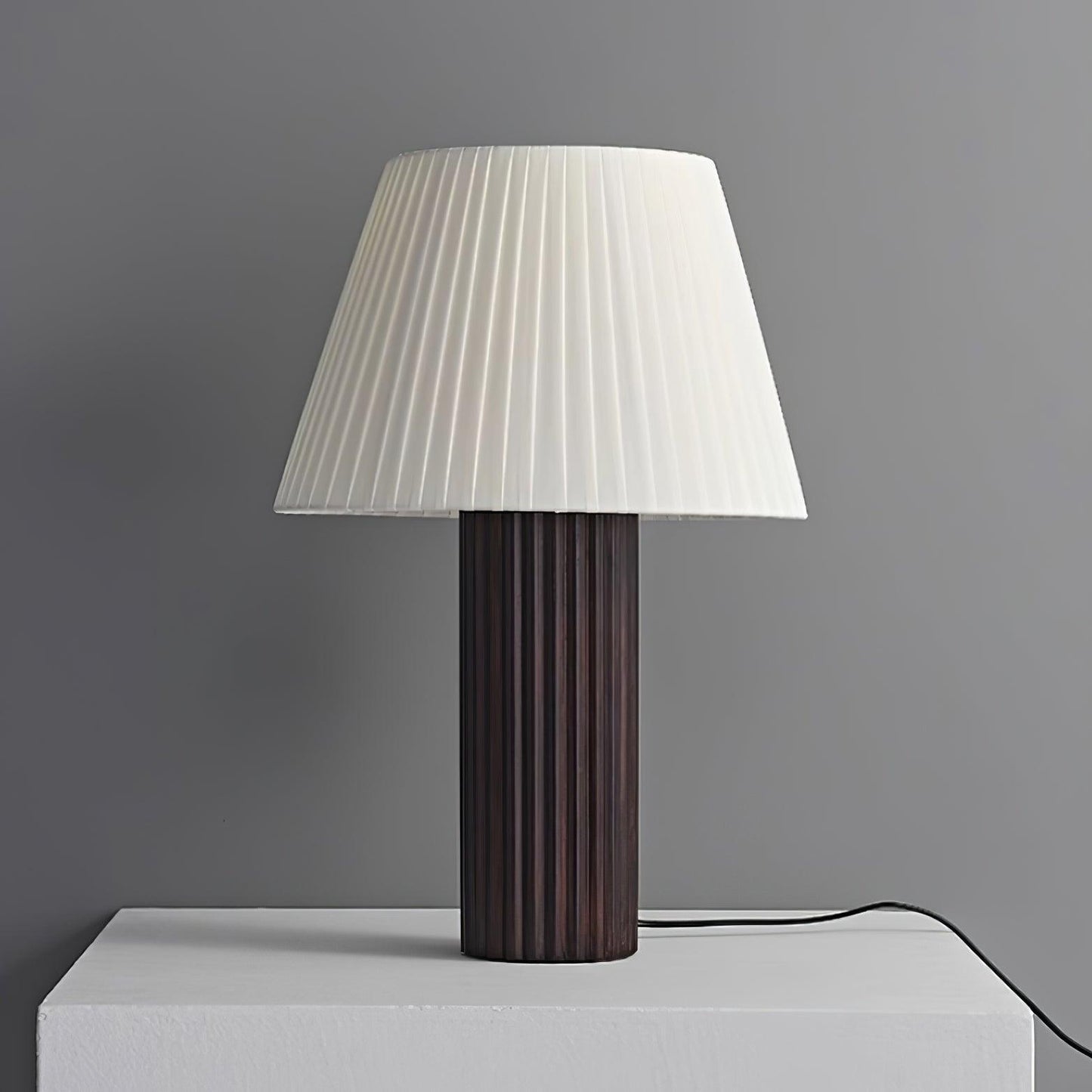 Paavo Table Lamp - Loonglight