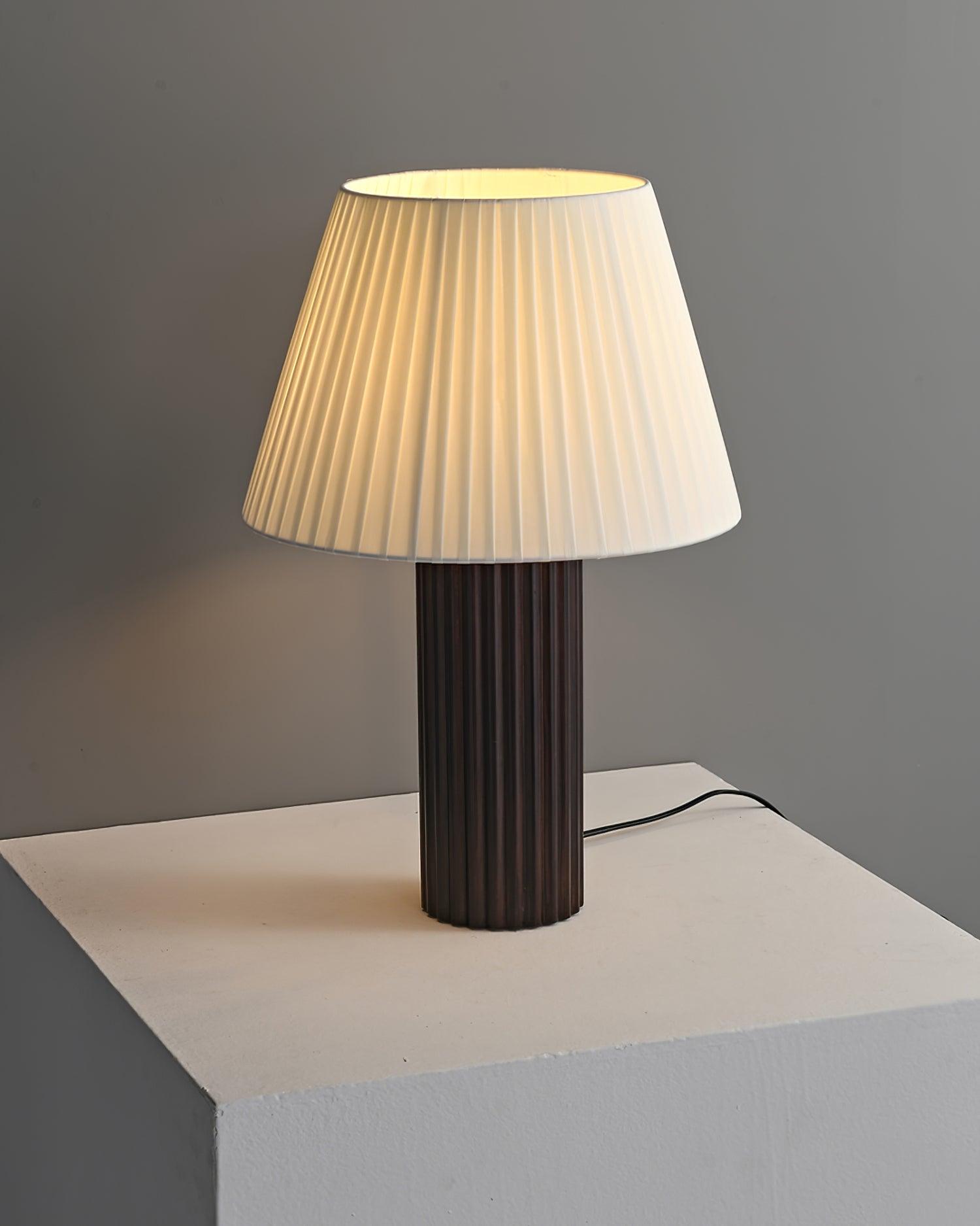 Paavo Table Lamp - Loonglight