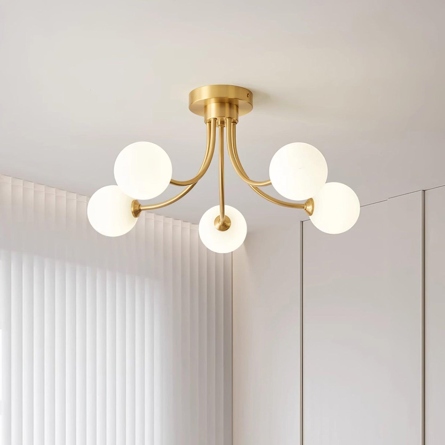 Patrizio Globe Ceiling Light - Loonglight
