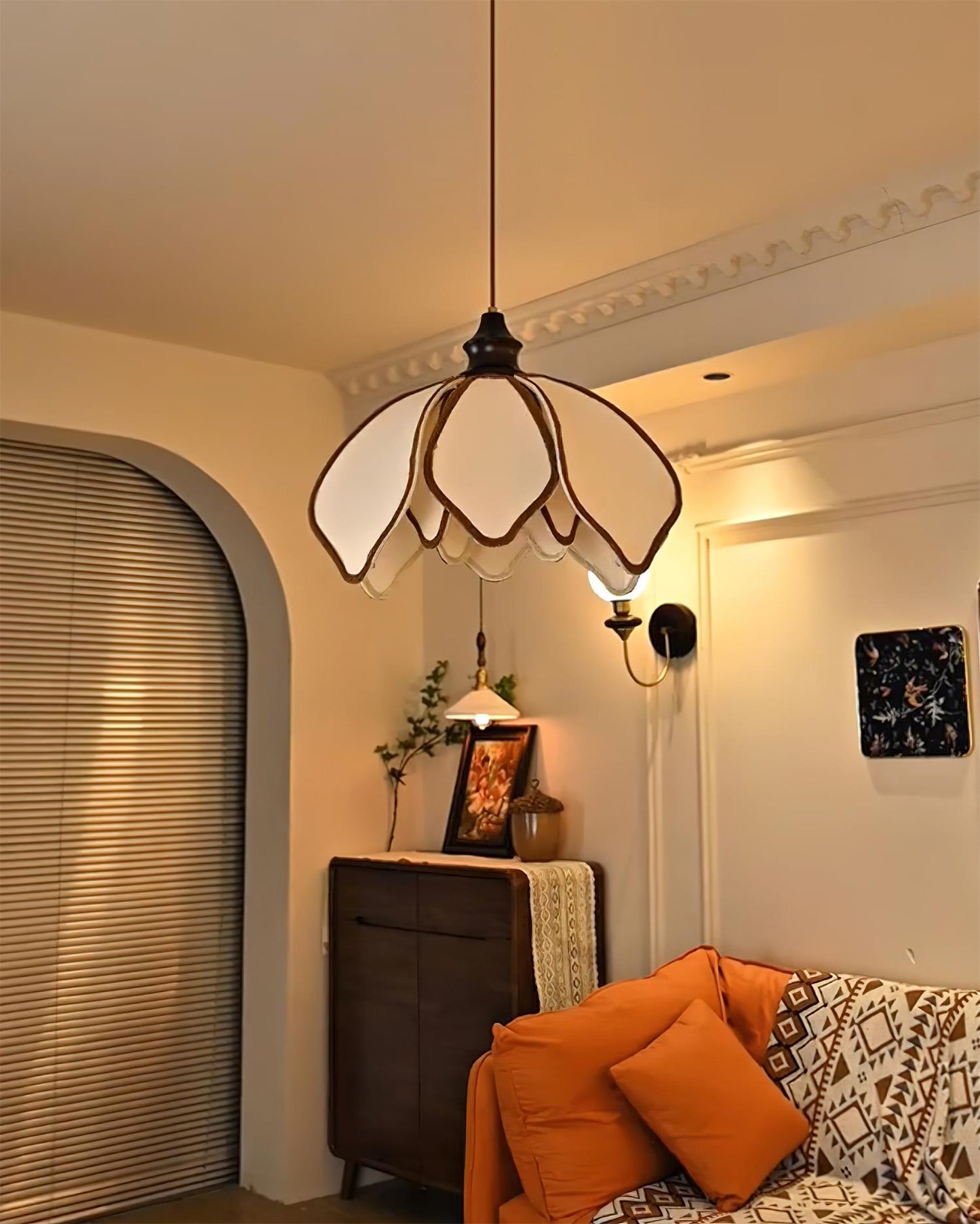 Pauline Flower Pendant Light