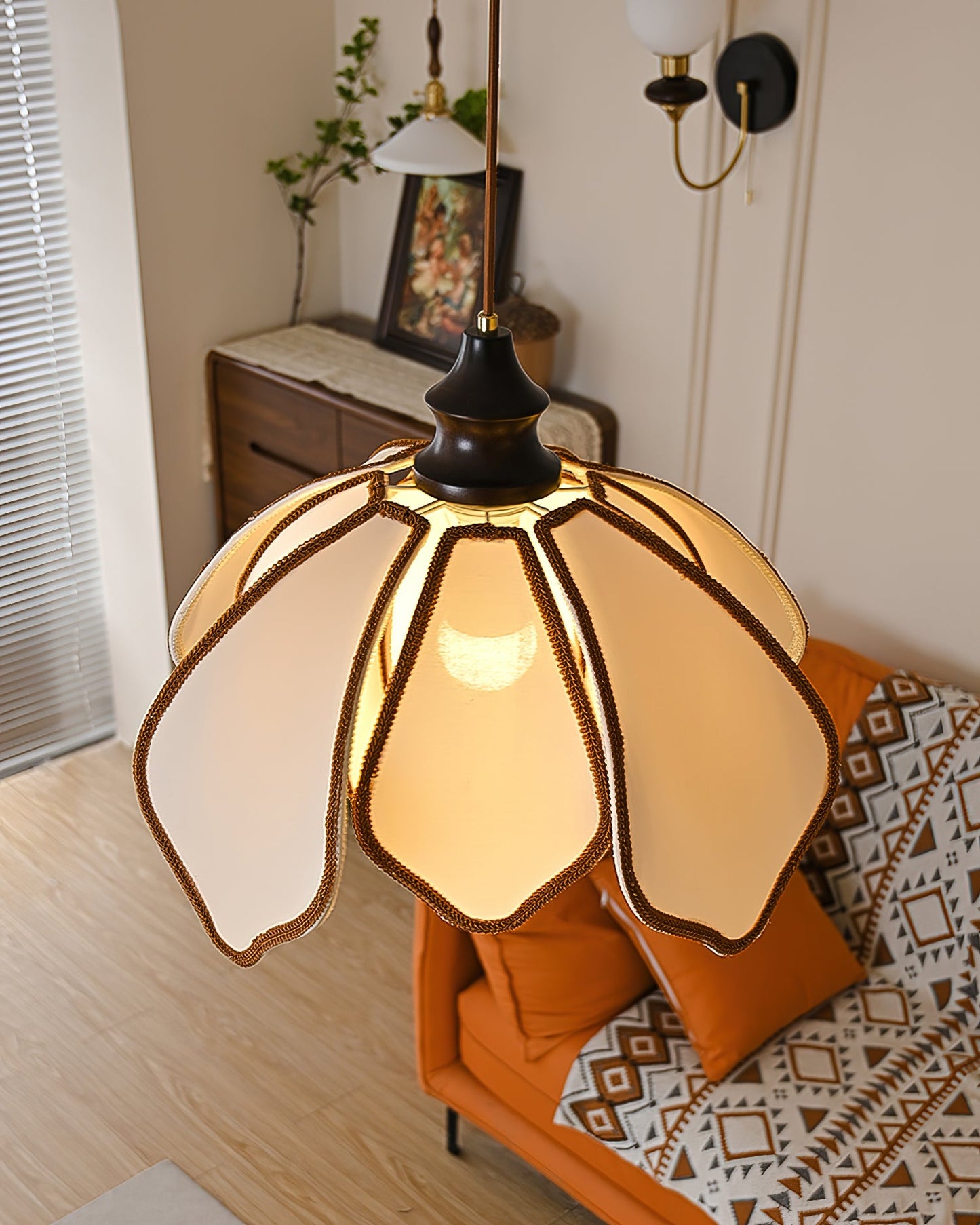 Pauline Flower Pendant Light