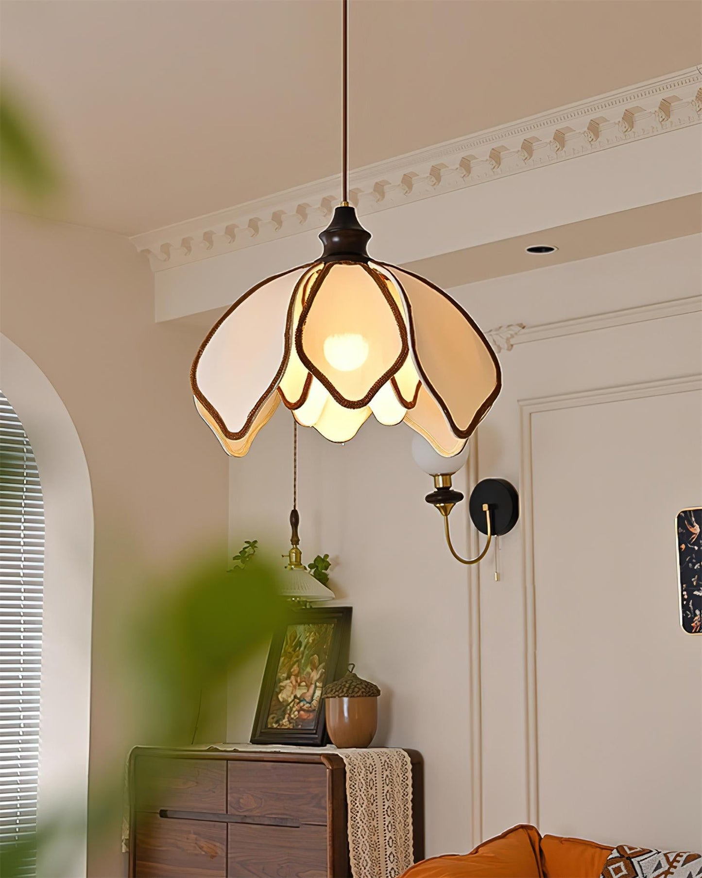 Pauline Flower Pendant Light