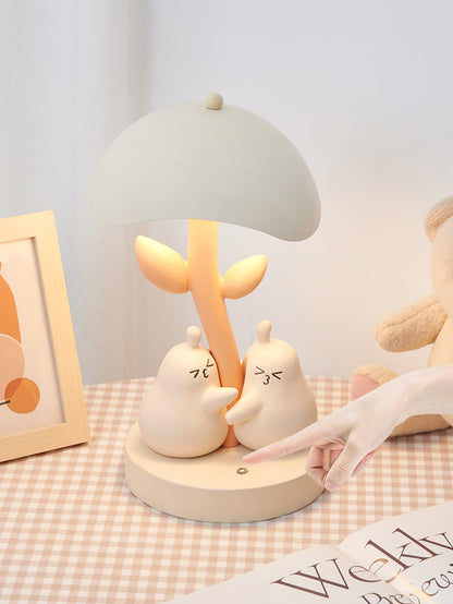 Pear Hug Table Lamp - Loonglight