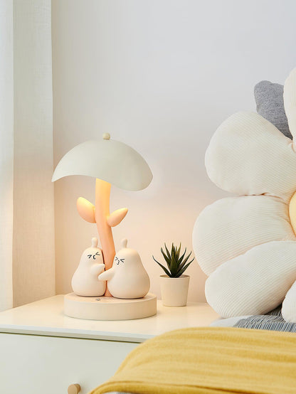 Pear Hug Table Lamp - Loonglight