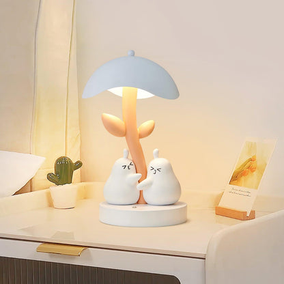 Pear Hug Table Lamp - Loonglight