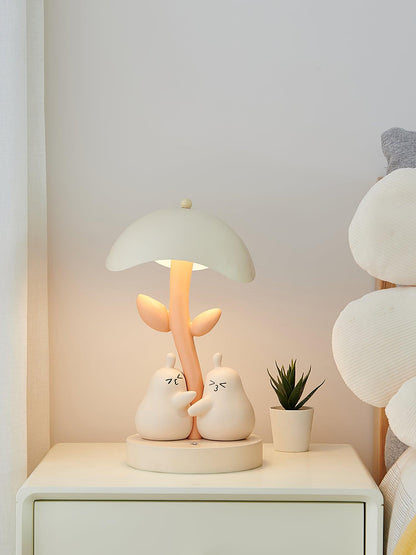Pear Hug Table Lamp - Loonglight