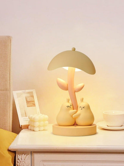 Pear Hug Table Lamp - Loonglight