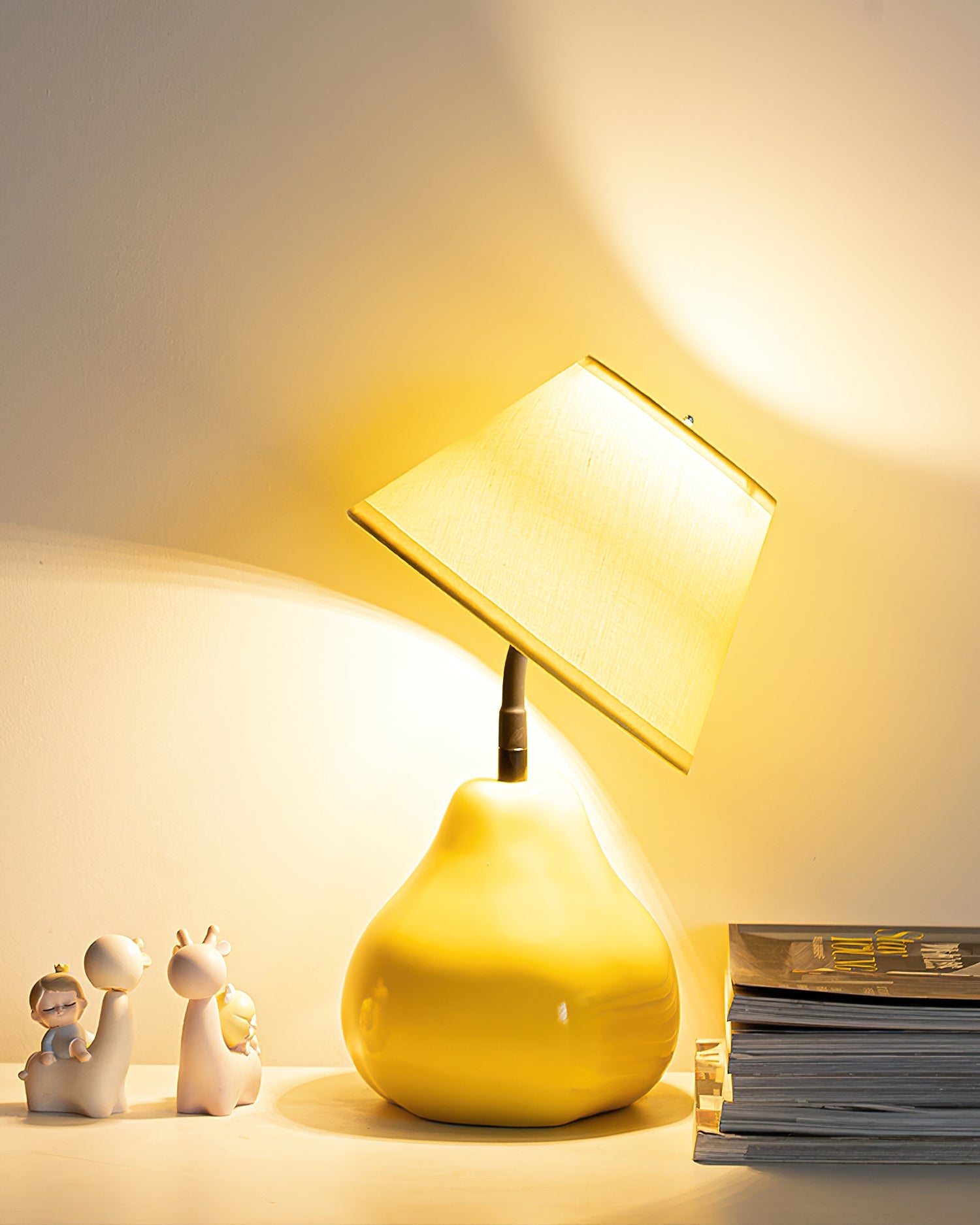Pear Table Lamp - Loonglight