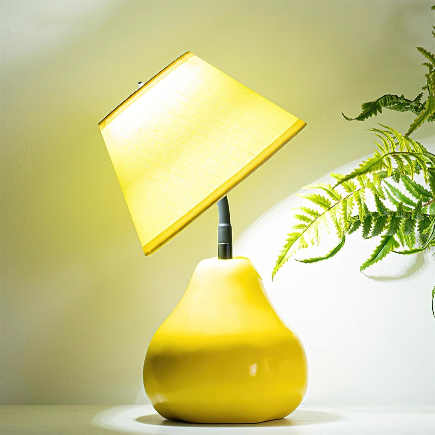 Pear Table Lamp - Loonglight